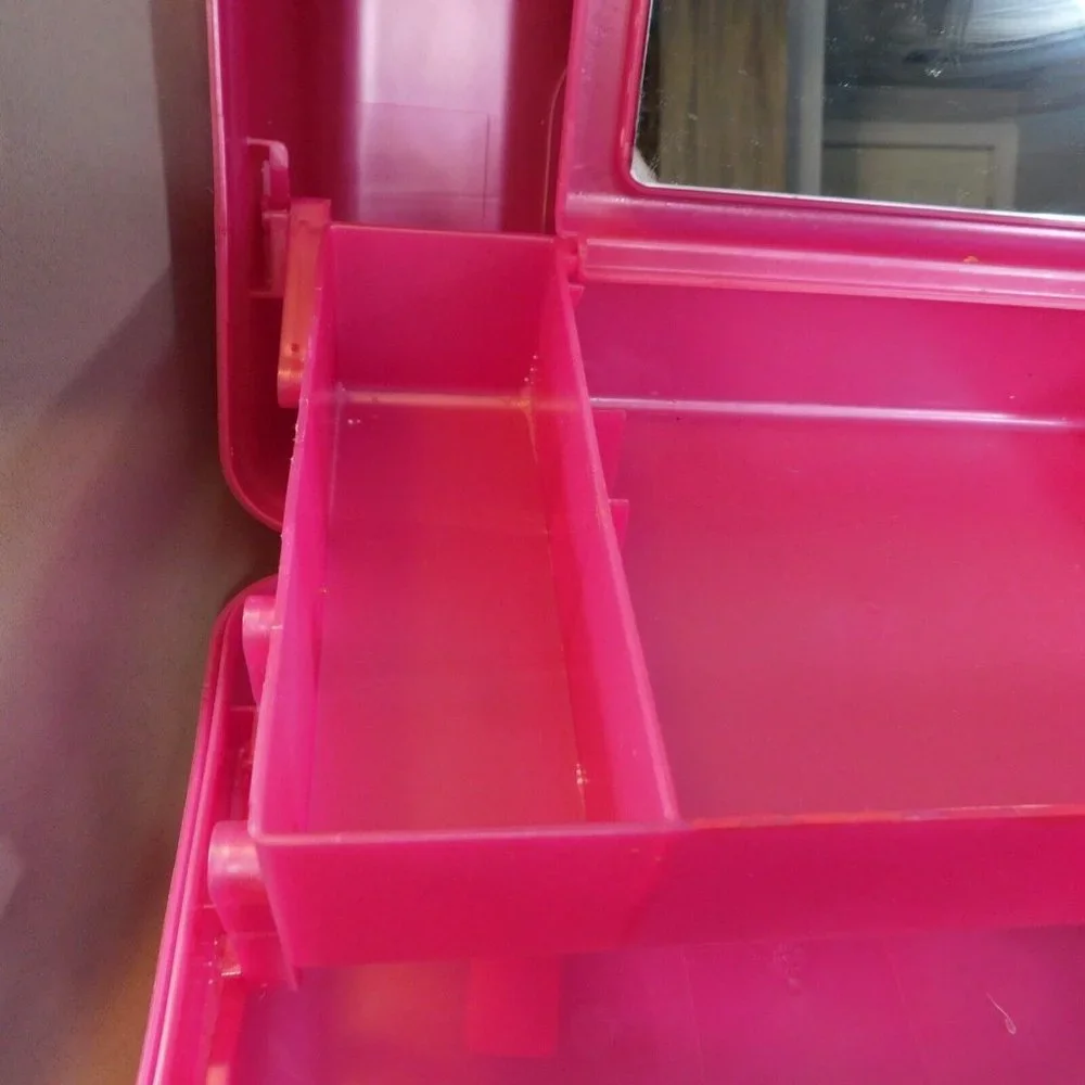 COPY - Caboodle Hot Pink Plastic Your Own Style Closure Inside Mirror Minor Scr…